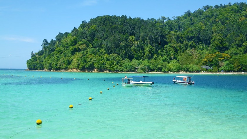 sapi-island-malasia-borneo.jpg